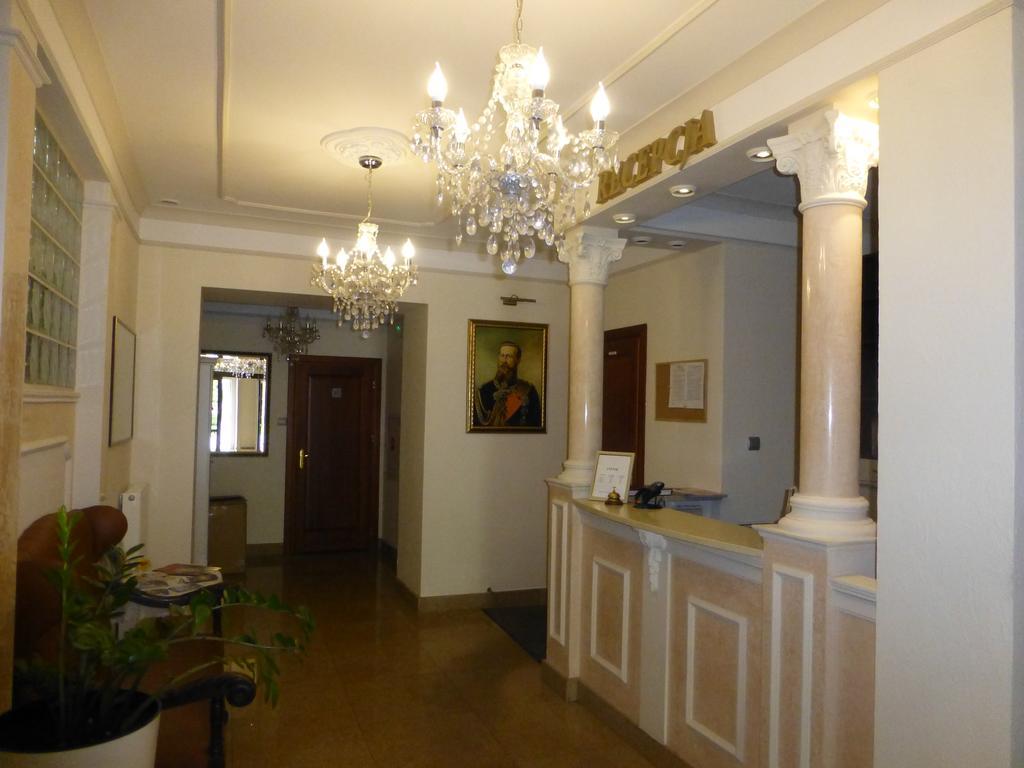 Hotel Cesarski - Kaiserhof Giżycko Buitenkant foto