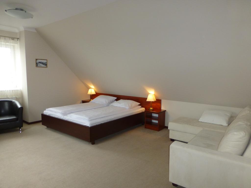 Hotel Cesarski - Kaiserhof Giżycko Buitenkant foto