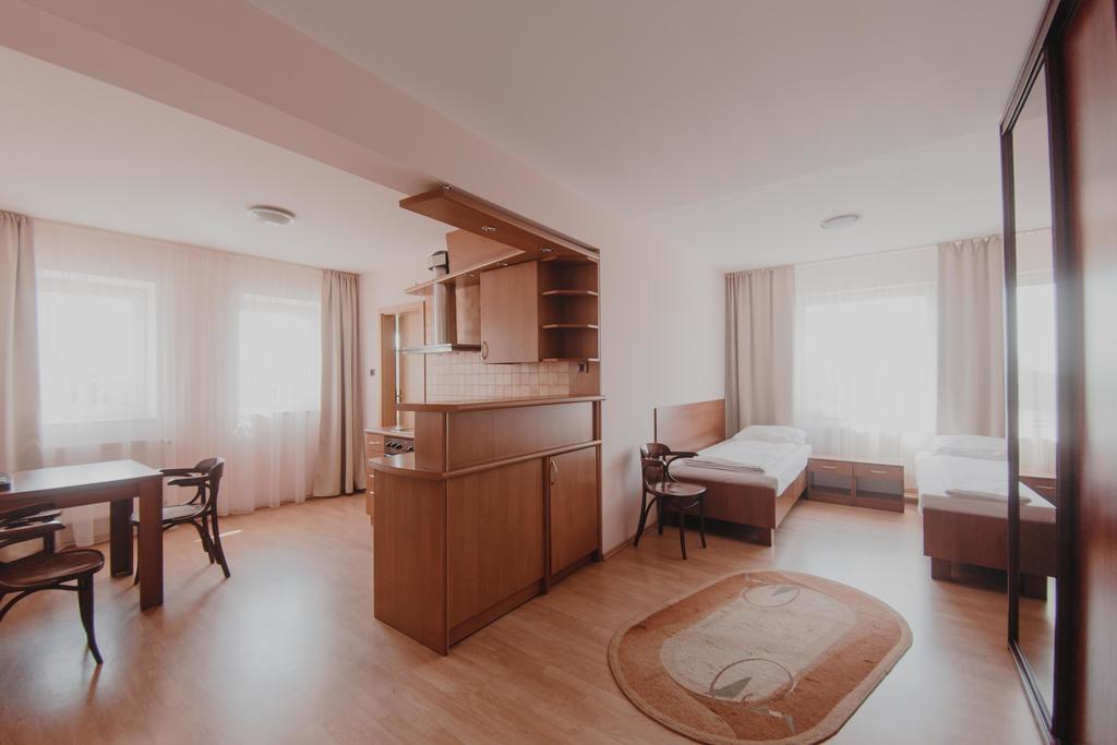 Hotel Cesarski - Kaiserhof Giżycko Buitenkant foto