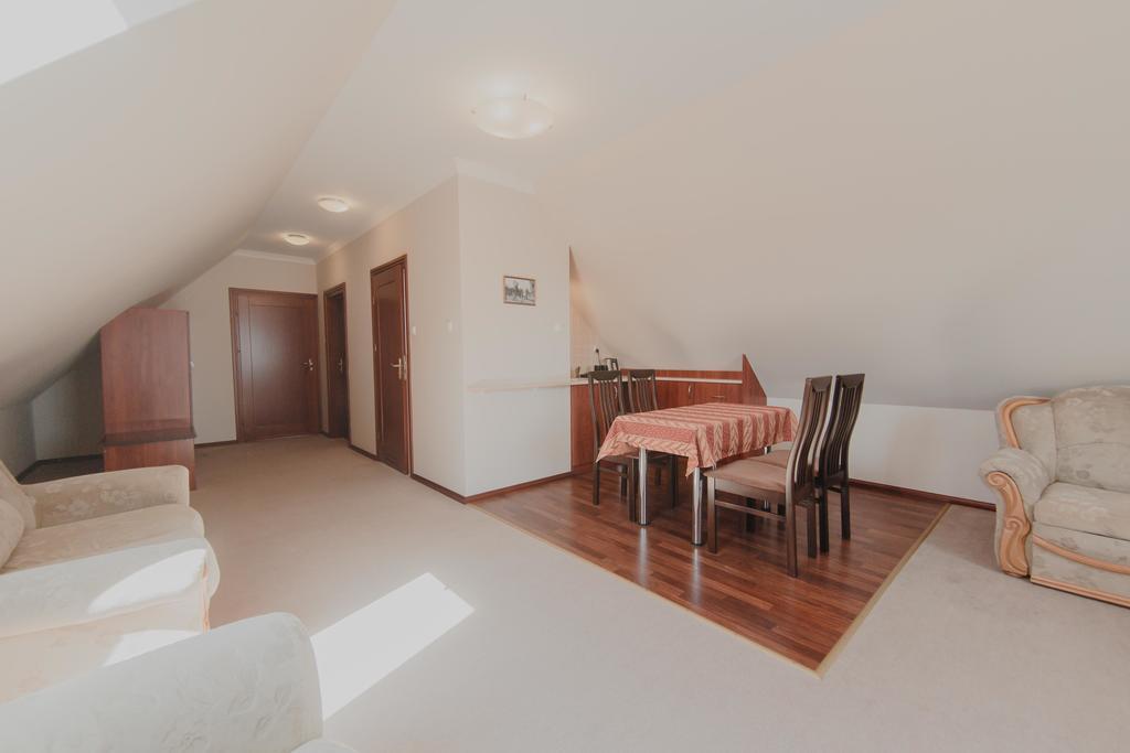 Hotel Cesarski - Kaiserhof Giżycko Buitenkant foto