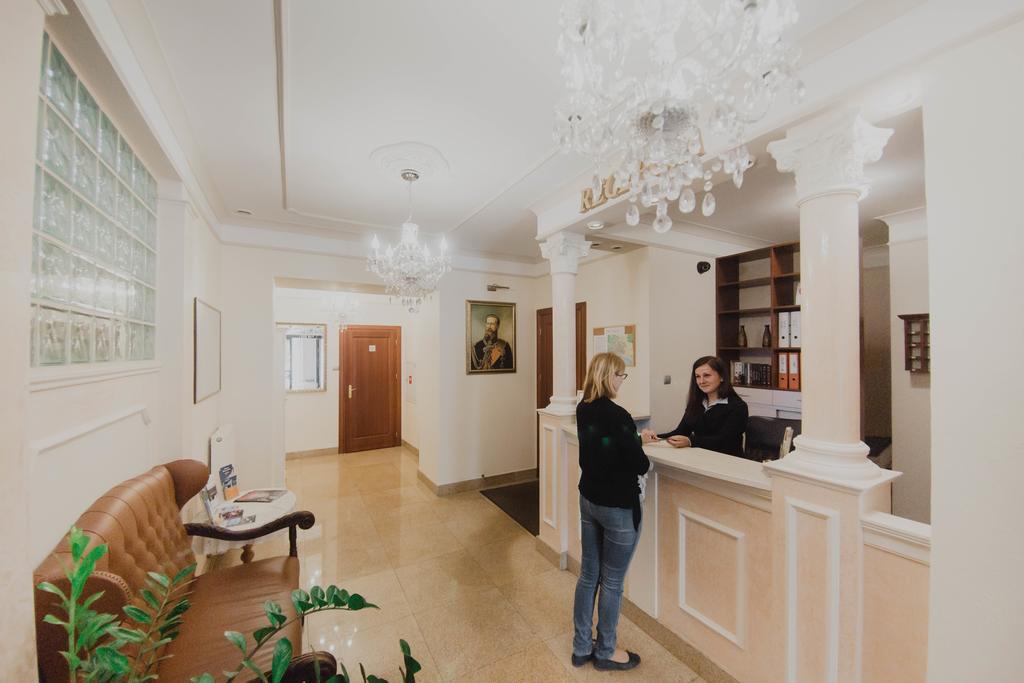 Hotel Cesarski - Kaiserhof Giżycko Buitenkant foto