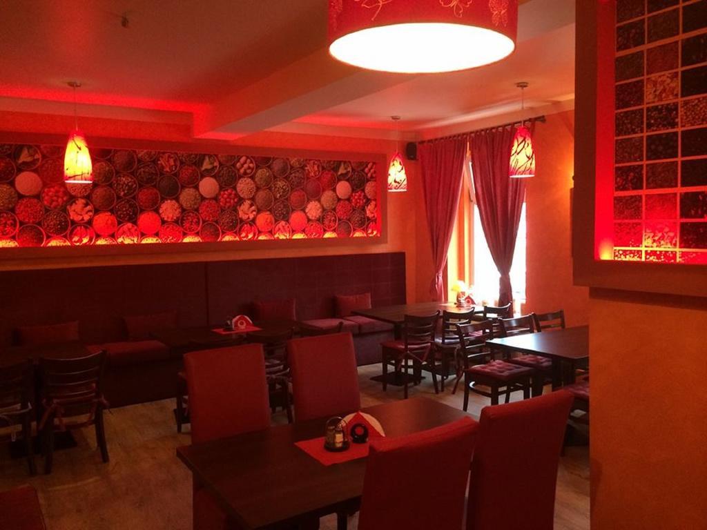 Hotel Cesarski - Kaiserhof Giżycko Buitenkant foto