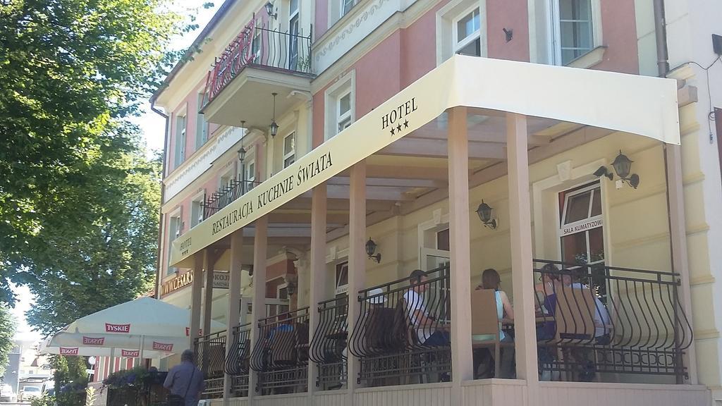 Hotel Cesarski - Kaiserhof Giżycko Buitenkant foto