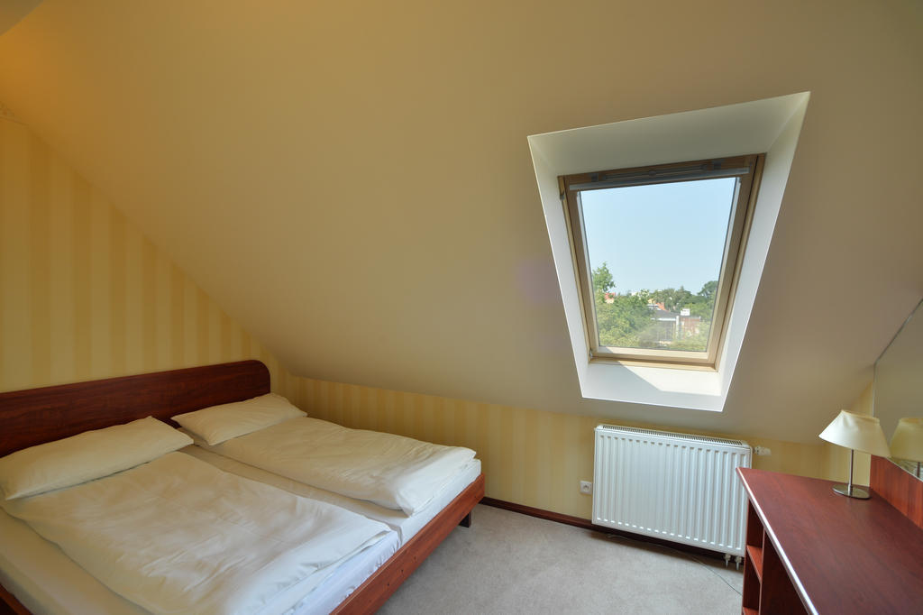 Hotel Cesarski - Kaiserhof Giżycko Kamer foto